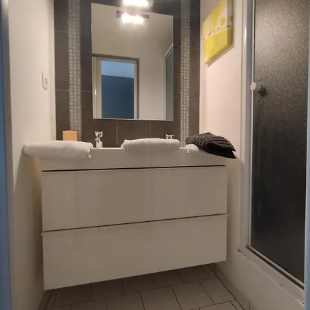 Apartamento On The Marina 2 Air-conditioned *